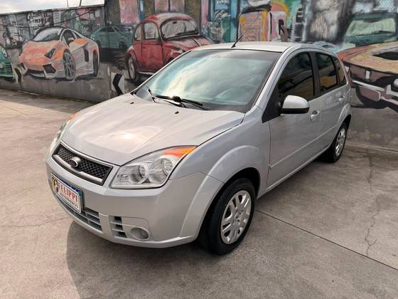 FORD FIESTA 1.6 MPI CLASS HATCH 8V FLEX 4P MANUAL FORD FIESTA 1.6 MPI CLASS HATCH 8V FLEX 4P MANUAL